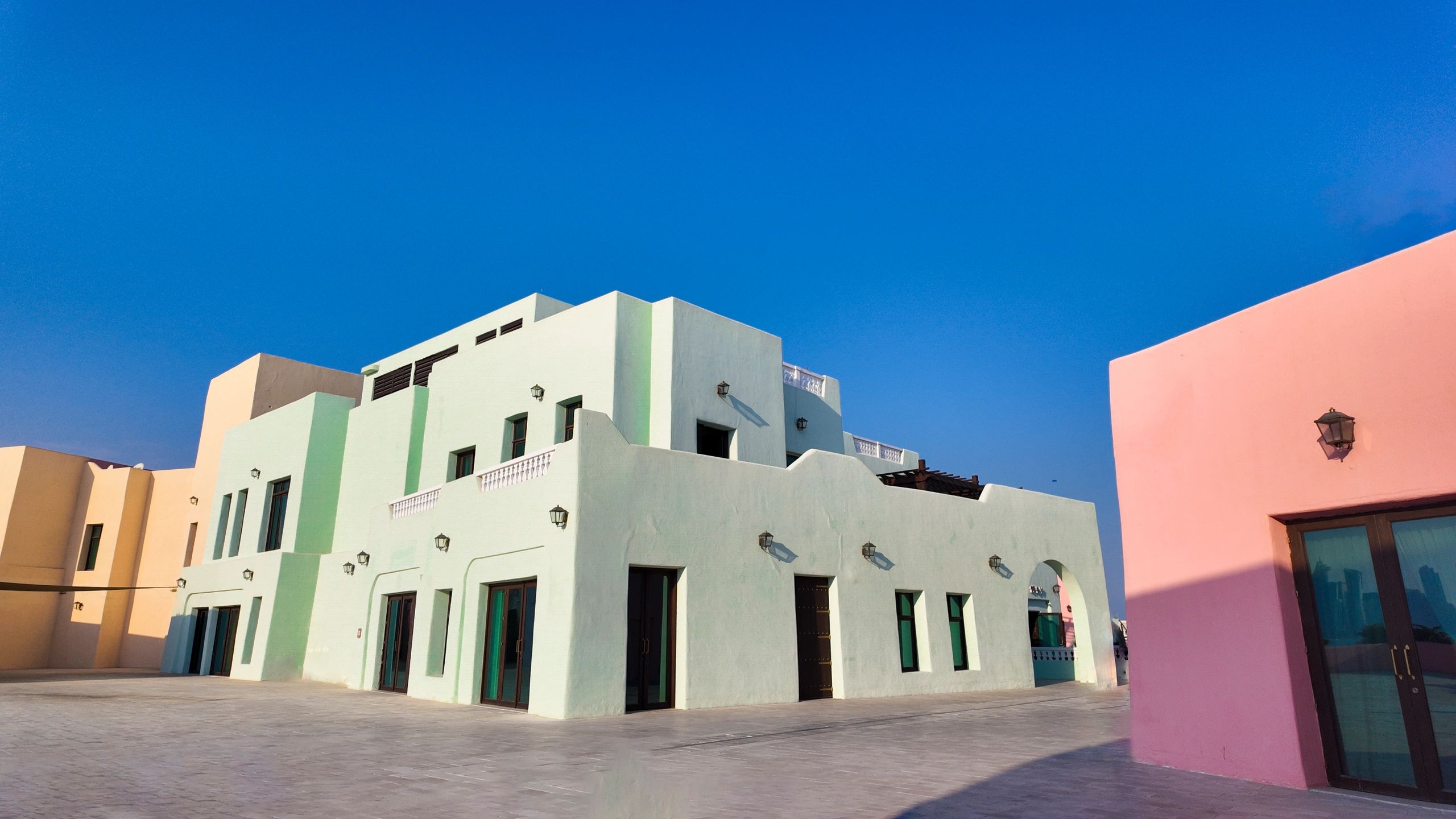 Doha city setting representing the Qatar chapter